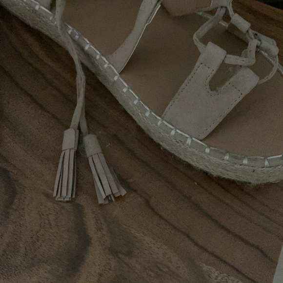 Lace up platform sandals - Picture 2 of 4